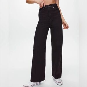 Levi’s High Loose Black Jean